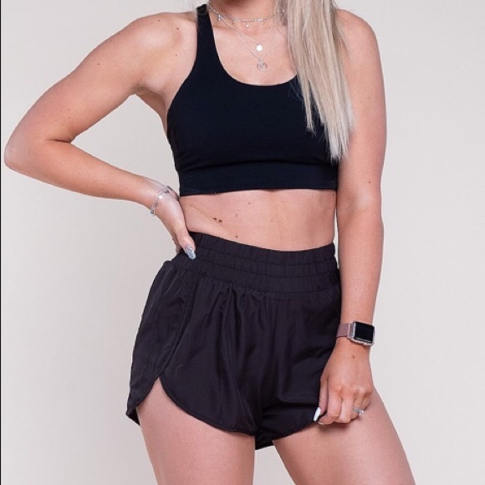 Yuna high rise track short